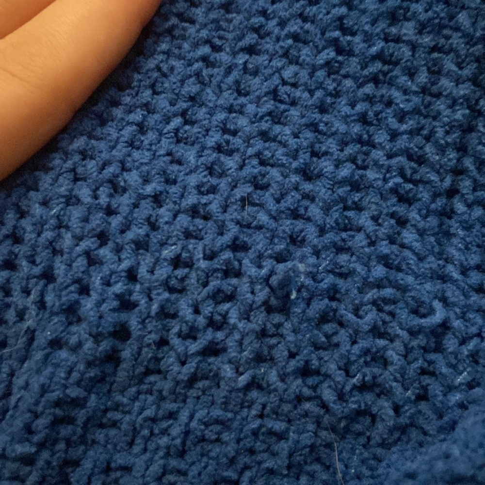 Sweater - Picture 5 of 8